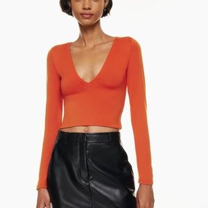 Babaton contour V neck long sleeve
